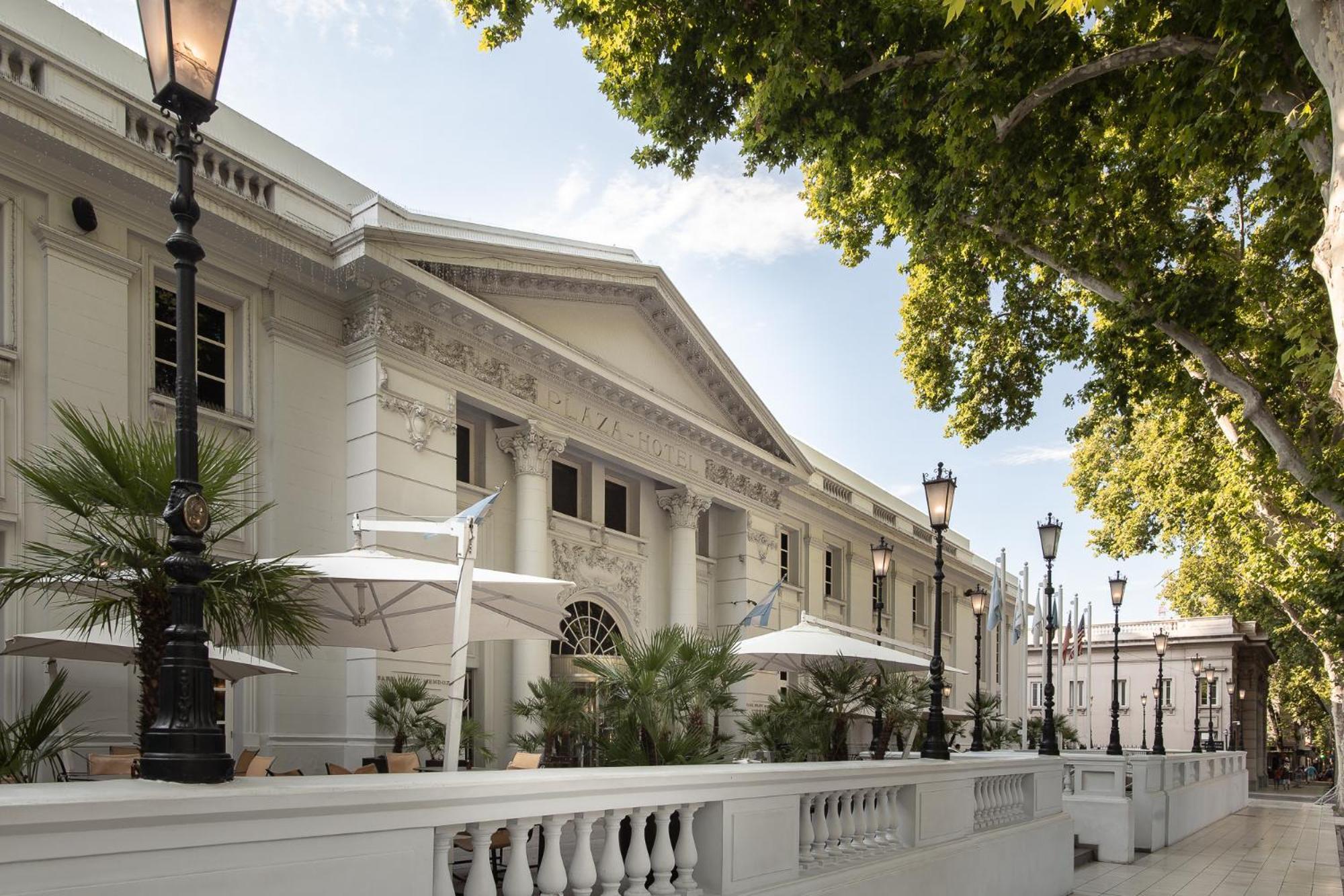 พาร์ค ไฮแอท เมนโดซา Hotel ภายนอก รูปภาพ The exterior of the Los Angeles County Museum of Art