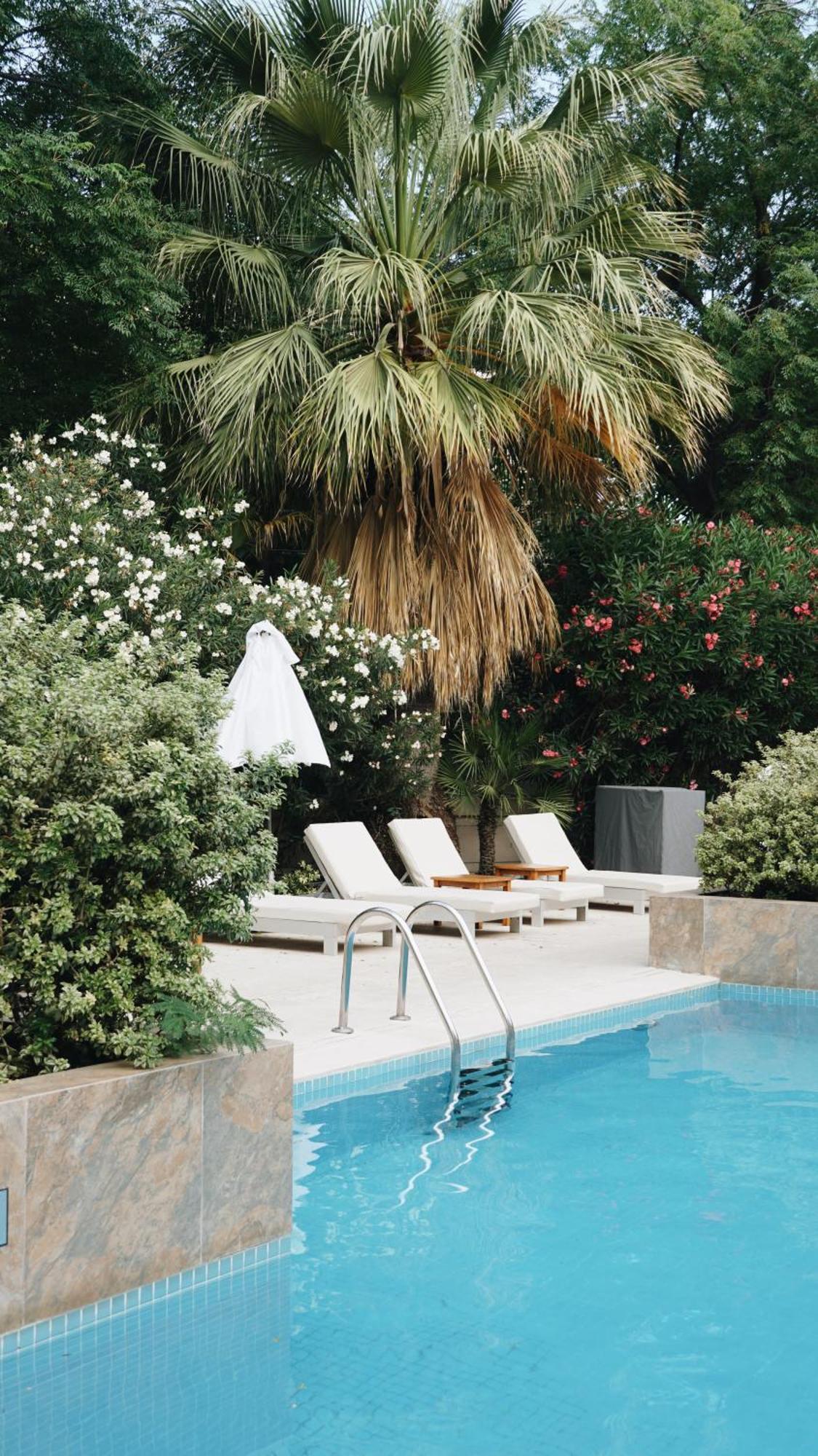 พาร์ค ไฮแอท เมนโดซา Hotel ภายนอก รูปภาพ A poolside garden